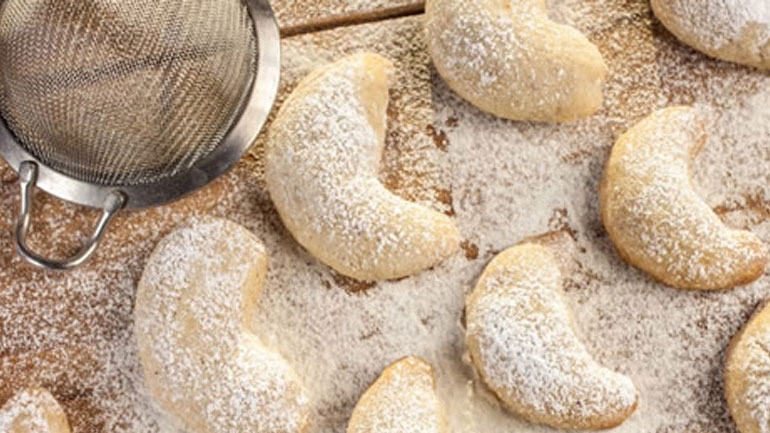 Κουραμπιέδες με καρύδα