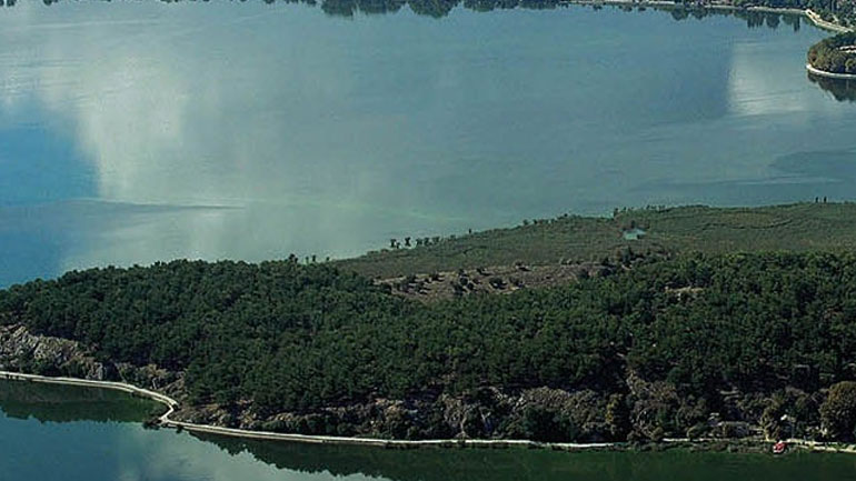 Χρηματοδότηση 36,2 εκατ. ευρώ για τη διαχείριση λυμάτων στη λίμνη Παμβώτιδα