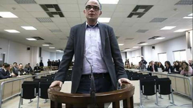 «Ναζιστικό κόμμα» η Χρυσή Αυγή, κατέθεσε ο καθ. Ιστορίας και θύμα της οργάνωσης, Δ. Κουσουρής «Ναζιστικό κόμμα» η Χρυσή Αυγή, κατέθεσε ο καθ. Ιστορίας και θύμα της οργάνωσης, Δ. Κουσουρής