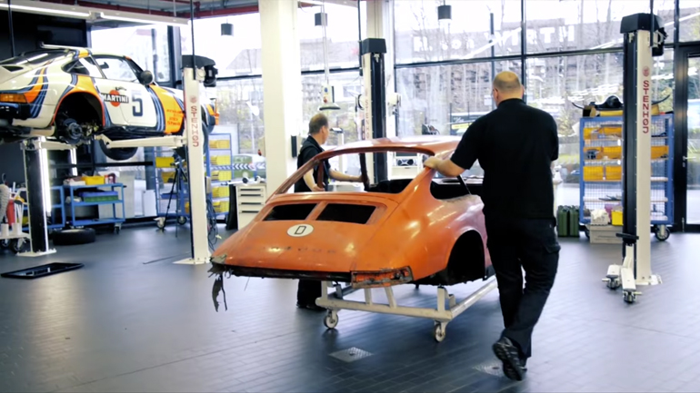 Σε τρία χρόνια ολοκληρώθηκε η αποκατάσταση του παλαιότερου Porsche 911… Σε τρία χρόνια ολοκληρώθηκε η αποκατάσταση του παλαιότερου Porsche 911…