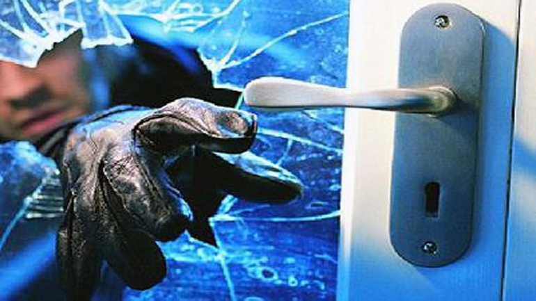 Σέρρες: Σπείρα «άδειαζε» διαμερίσματα και μαγαζιά