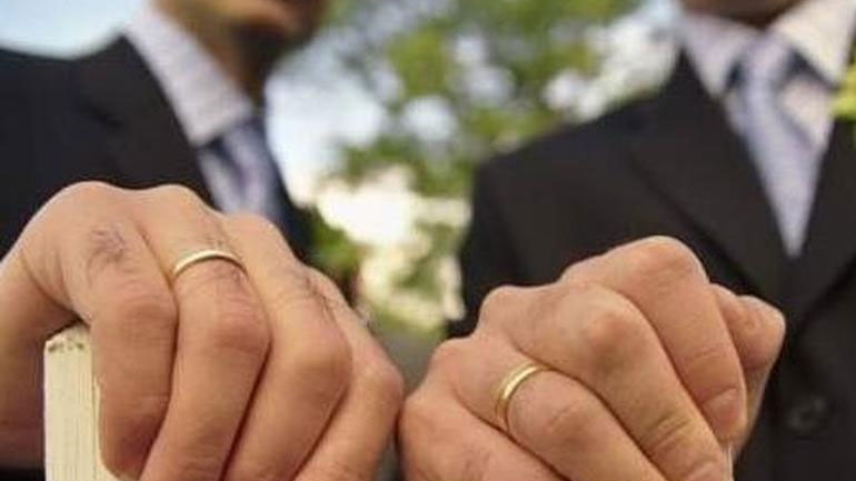 Τα ανθρώπινα δικαιώματα, οι θρησκευτικές πεποιθήσεις και ο γάμος μεταξύ ομοφυλοφίλων