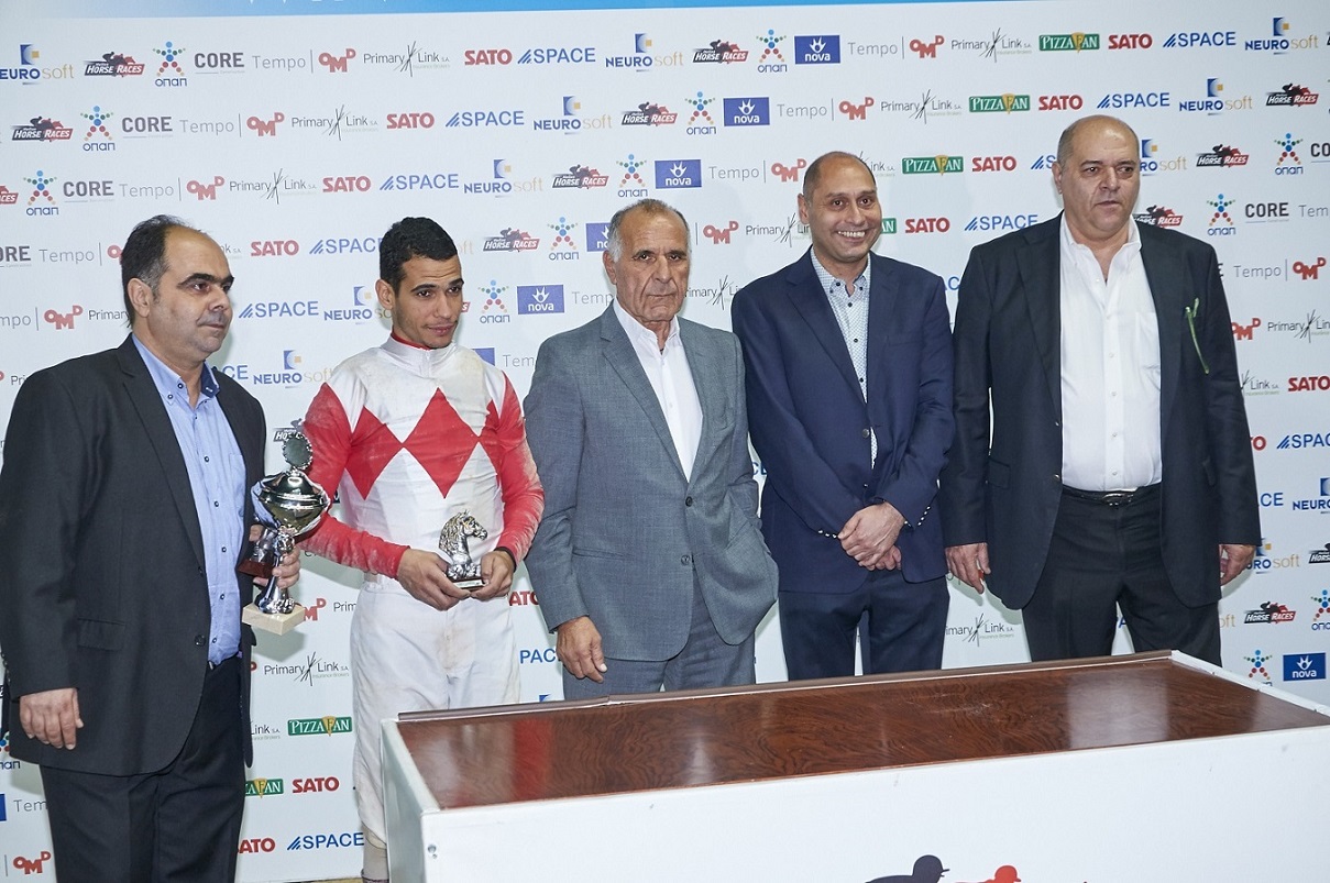  Γιώργος Κουβαράς προπονητής, Γιώργος Μερσινιάς αναβάτης, Βασίλης Κωνσταντίνου παλαίμαχος ποδοσφαιριστής, Ian Catchick Chief Product Officer ΟΠΑΠ, Πέτρος Πουλίδης Πρόεδρος της Primary Link SA