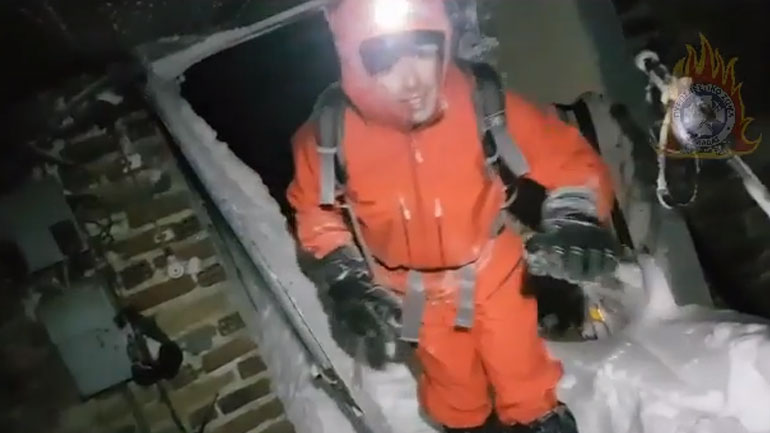 Καρέ καρέ η επιχείρηση διάσωσης των δύο ορειβατών στον Όλυμπο