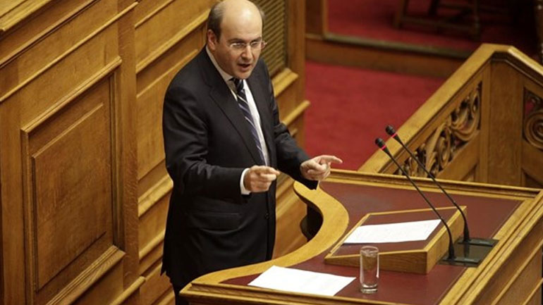 Κ. Χατζηδάκης: Η κυβέρνηση πανηγυρίζει ενώ οι φτωχοί γίνονται φτωχότεροι