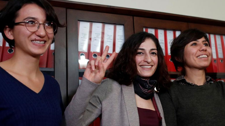 Γερμανία: Με χαρά αλλά και επιφυλάξεις υποδέχθηκε το Βερολίνο την είδηση αποφυλάκισης της Μεσαλέ Τόλου