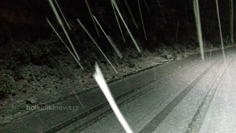 Τα πρώτα χιόνια στη Χαλκιδική