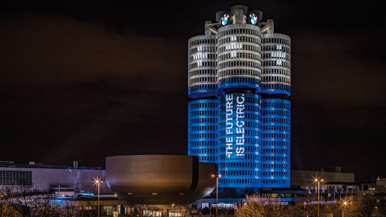 Ηλεκτρίστηκε το σύμβολο της BMW