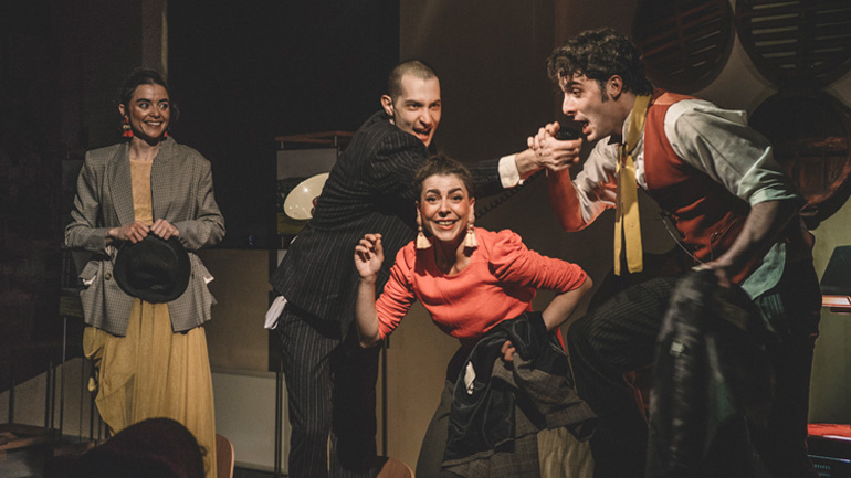 «H ιστορία του Β. Μ. – ενός ανθρώπου με κίτρινη μπλούζα» στο Κρατικό Μουσείο Σύγχρονης Τέχνης