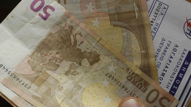 Μειώσεις στους λογαριασμούς ηλεκτρικής ενέργειας για όσους υπερβαίνουν τα κλιμάκια κατανάλωσης