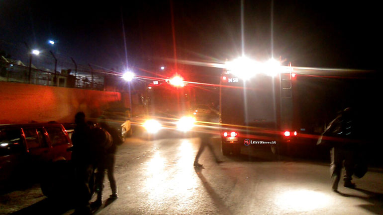 Δέκα τραυματίες στο Νοσοκομείο Μυτιλήνης από τις συμπλοκές στη Μόρια Δέκα τραυματίες στο Νοσοκομείο Μυτιλήνης από τις συμπλοκές στη Μόρια