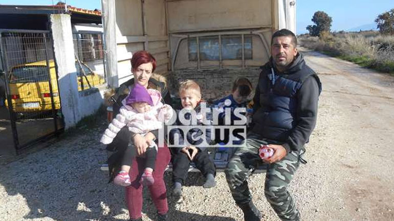 Στον δρόμο επταμελής οικογένεια με τρία ανήλικα παιδιά στη Νέα Μανωλάδα: Η ζωή τους έγινε στάχτη