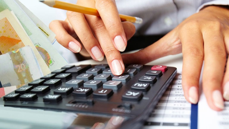 Οικονομικό Επιμελητήριο Ελλάδος: Απόλυτα άδικος ο υπολογισμός τόκων με τον μήνα