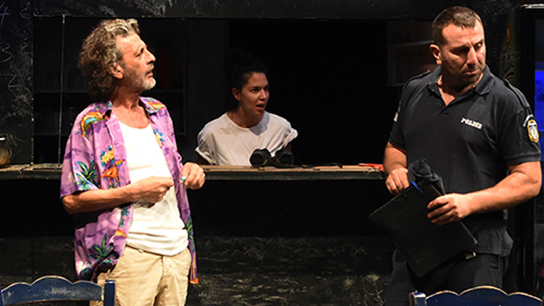 «Άγριος Σπόρος» – Παράταση παραστάσεων στο θέατρο Επί Κολωνώ