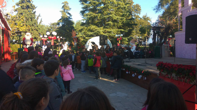 Μουσική, θέατρο, χορός και πολλές εκπλήξεις την Πέμπτη και την Παρασκευή στο πάρκο των Χριστουγέννων