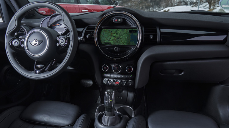 Νέο αυτόματο κιβώτιο 7 σχέσεων από τη MINI Νέο αυτόματο κιβώτιο 7 σχέσεων από τη MINI