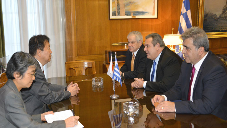 Συνάντηση του Πάνου Καμμένου με τον πρέσβη της Ιαπωνίας Υasuhiro Shimizu