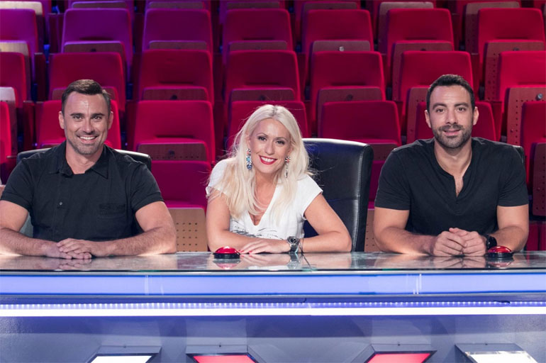 Η κριτική επιτροπή του σόου