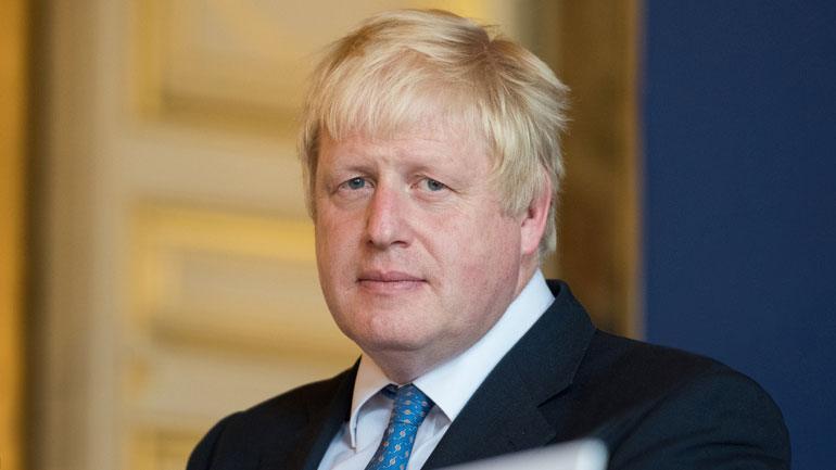 Ο Μπόρις Τζόνσον θα απαιτήσει από τον Σεργκέι Λαβρόφ η Μόσχα να πάψει να «αποσταθεροποιεί» την Ευρώπη