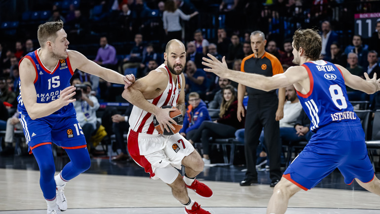 Απέδρασε από την Πόλη ο Ολυμπιακός, 61-58 την Εφές