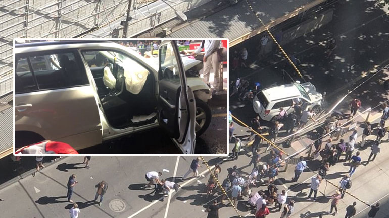 Βίντεο – ντοκουμέντο: Η στιγμή που ο ψυχοπαθής οδηγός πέφτει πάνω σε πεζούς στη Μελβούρνη