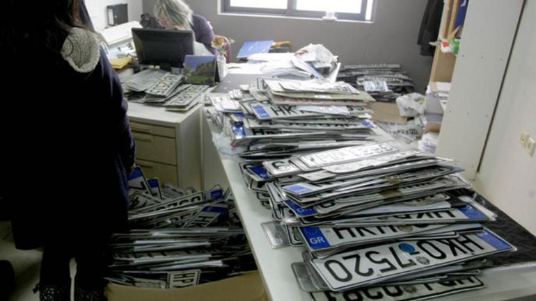 ΑΑΔΕ: Επεκτείνεται το καθεστώς αναγκαστικής ακινησίας και για μοτοσυκλέτες, ώστε να εκπέσουν των τελών κυκλοφορίας