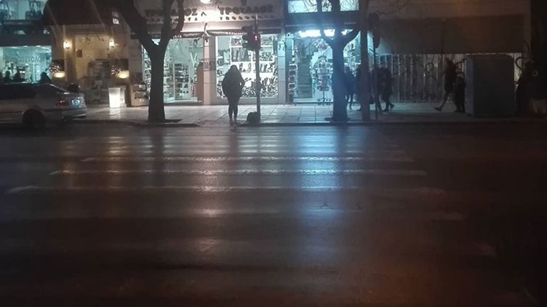 Καταστηματάρχες της Εγνατίας καταγγέλλουν: Μείναμε χωρίς χριστουγεννιάτικο στολισμό