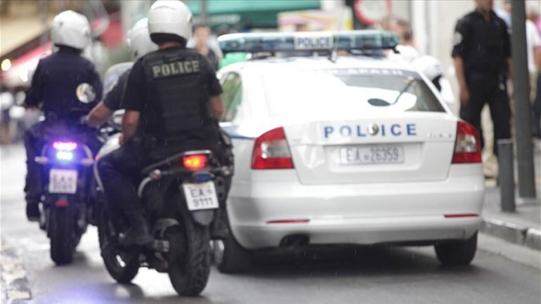 Χαλκίδα: Απόπειρα ληστείας σε χρηματαποστολή με καλάσνικοφ και βαριοπούλα