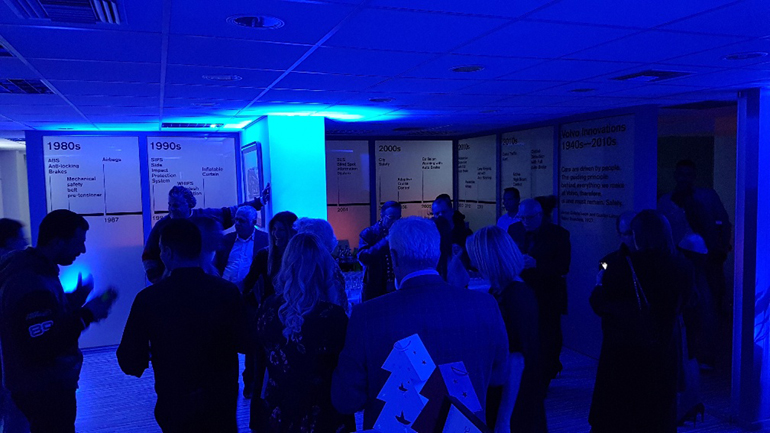 Τα γραφεία της Volvo Car Hellas τη... νύχτα!