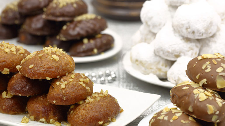 Κουραμπιές vs Μελομακάρονο- Ποιο είναι πιο υγιεινό;