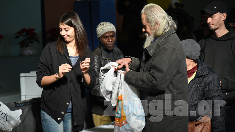 Συσσίτια αγάπης για τους άστεγους της Αθήνας