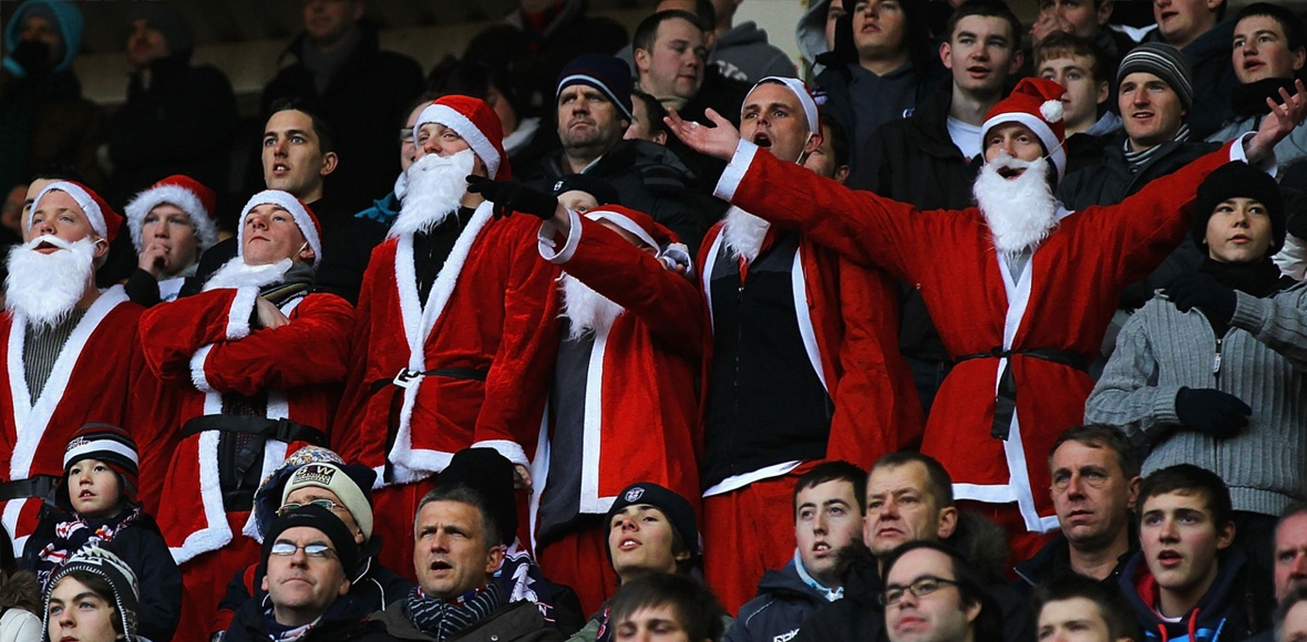 Στην Αγγλία παίζουν μπάλα…