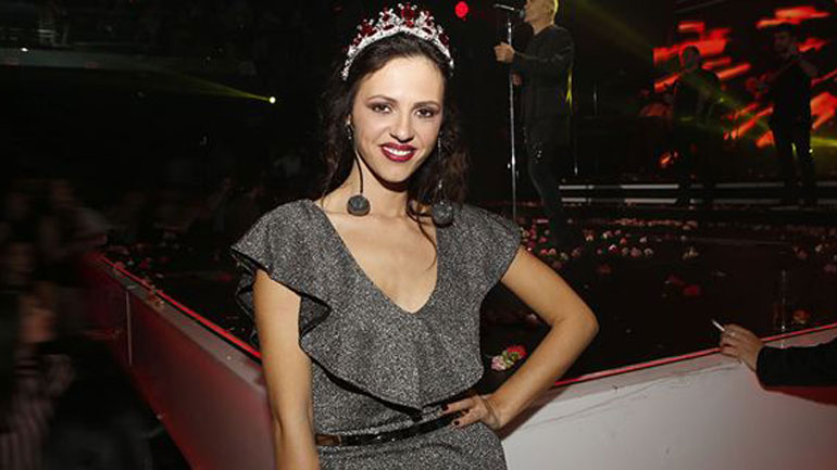 Ραμόνα Βλαντή: Η νικήτρια του My Style Rocks το έκαψε στα μπουζούκια!