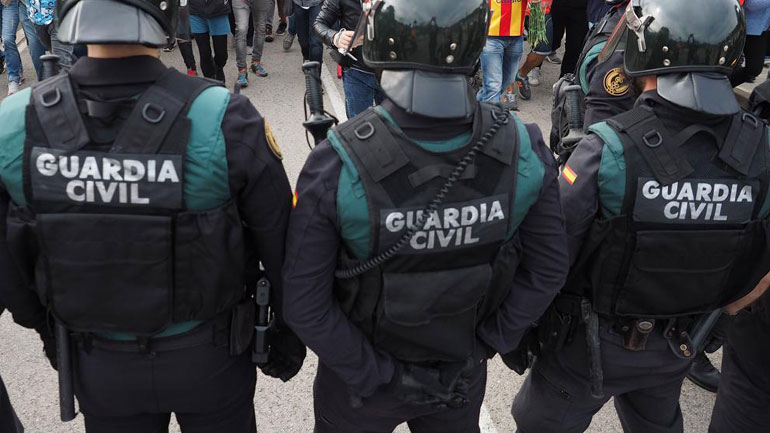 Ισπανία: Η Μαδρίτη αποσύρει τις αστυνομικές ενισχύσεις που είχε αποστείλει στην Καταλονία