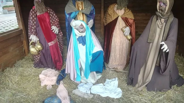 Λάρισα: Εξαφάνισαν το Θείο Βρέφος από τη φάτνη