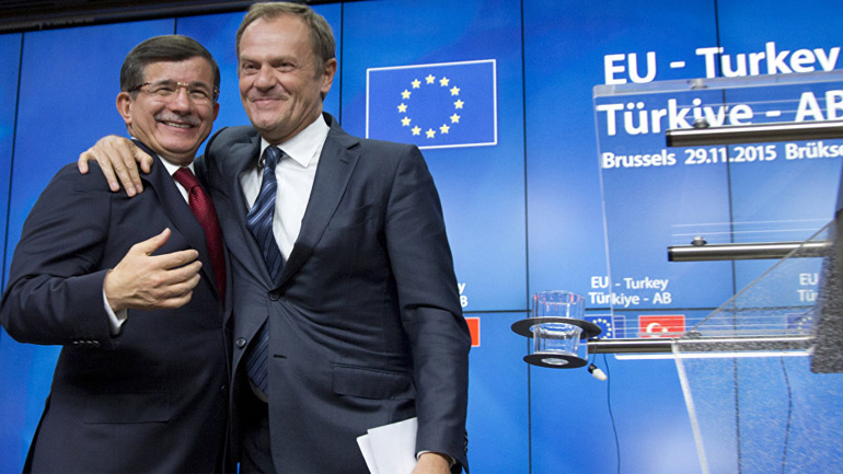 Deutsche Welle: Έχουν υλοποιηθεί οι βασικοί στόχοι της συμφωνίας ΕΕ-Τουρκίας για το προσφυγικό