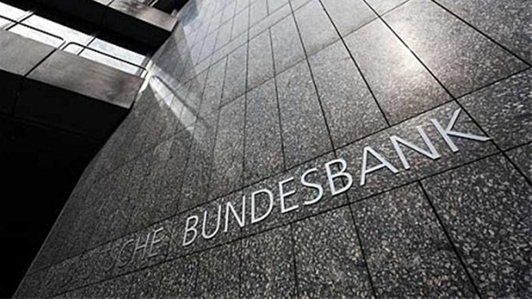 Συντηρητικοί στις αποταμιευτικές επιλογές τους οι Γερμανοί