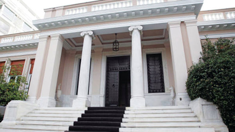 Κυβερνητικές πηγές: «Ανεύθυνη η στάση της αξιωματικής αντιπολίτευσης»