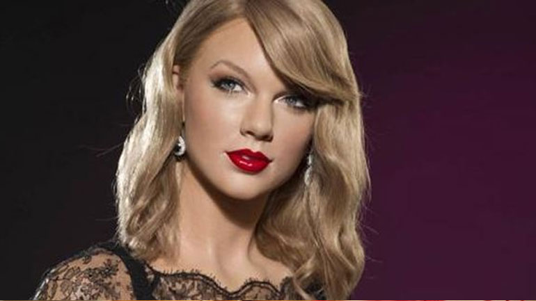 Η Taylor Swift αγόρασε σπίτι σε μια εγκυμονούσα θαυμάστριά της που ήταν άστεγη! Η Taylor Swift αγόρασε σπίτι σε μια εγκυμονούσα θαυμάστριά της που ήταν άστεγη!