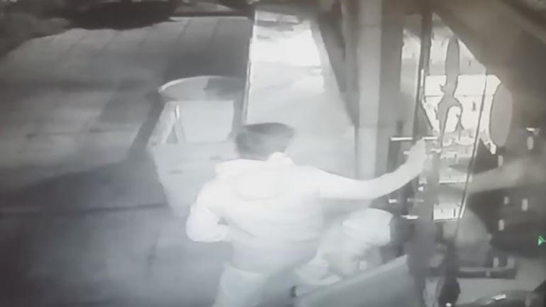 Βίντεο – ντοκουμέντο από διάρρηξη σε μανάβικο στον Εύοσμο