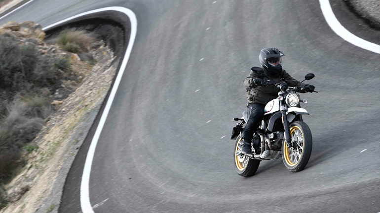 Πολύ παραπάνω από Urban Enduro