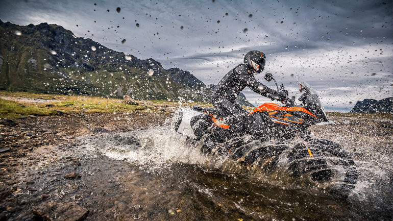 Ένα ..entry level Adventure Τourer