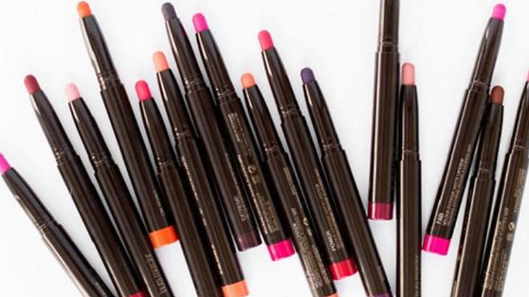 Tα νέα Laura Mercier κραγιόν θα σας κλέψουν την καρδιά!