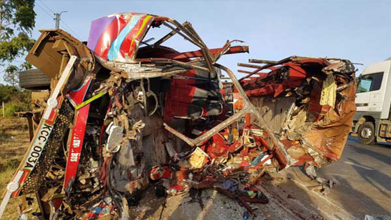 Τραγικό δυστύχημα στην Κένυα: Τριάντα νεκροί από σύγκρουση λεωφορείου με φορτηγό