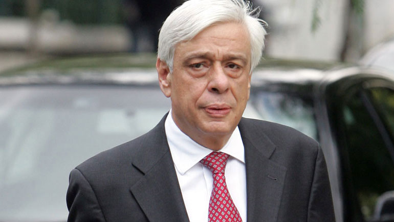 Με στρατευμένους, εντός και εκτός Ελλάδας, συνομίλησε τηλεφωνικώς ο Πρόεδρος της Δημοκρατίας