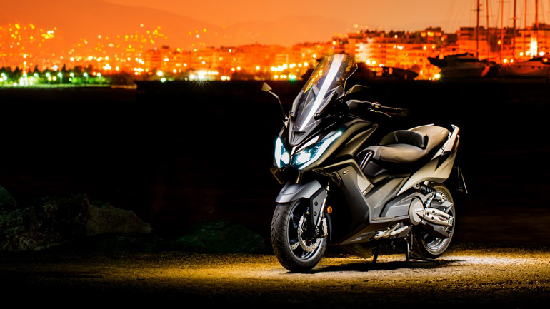 Η ιπποδύναμη που ανακοινώνεται είναι 53,5 ίπποι