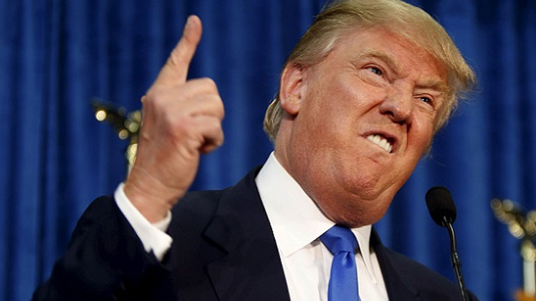 O Tραμπ γιορτάζει τον ένα χρόνο στην εξουσία και τα επιτεύγματά του