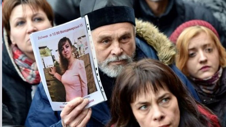 Ουκρανία: Οργή για τη δολοφονία μιας δικηγόρου που αγωνιζόταν για τα ανθρώπινα δικαιώματα