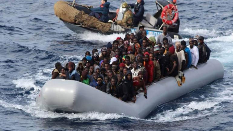 Ιταλία: Τριακόσιοι τριάντα μετανάστες διασώθηκαν σε διεθνή ύδατα