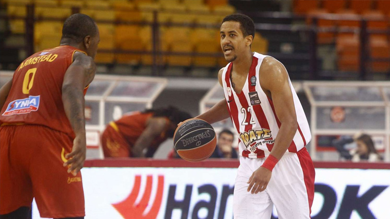 Ολυμπιακός: Θλάση ο Ρόμπερτς